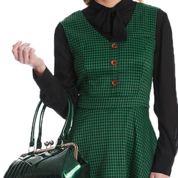 Banned Retro Happy Houndstooth Swing Dress in Green - Picture 1 of 13